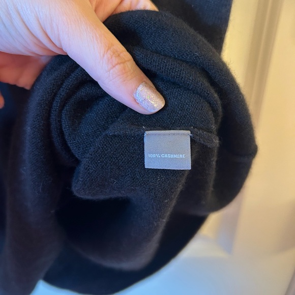 Neiman Marcus cashmere collection sweater dress - Picture 4 of 5